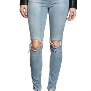 Women's Mid Rise Denim Light Wash Ripped Skinny Jeans French Connection